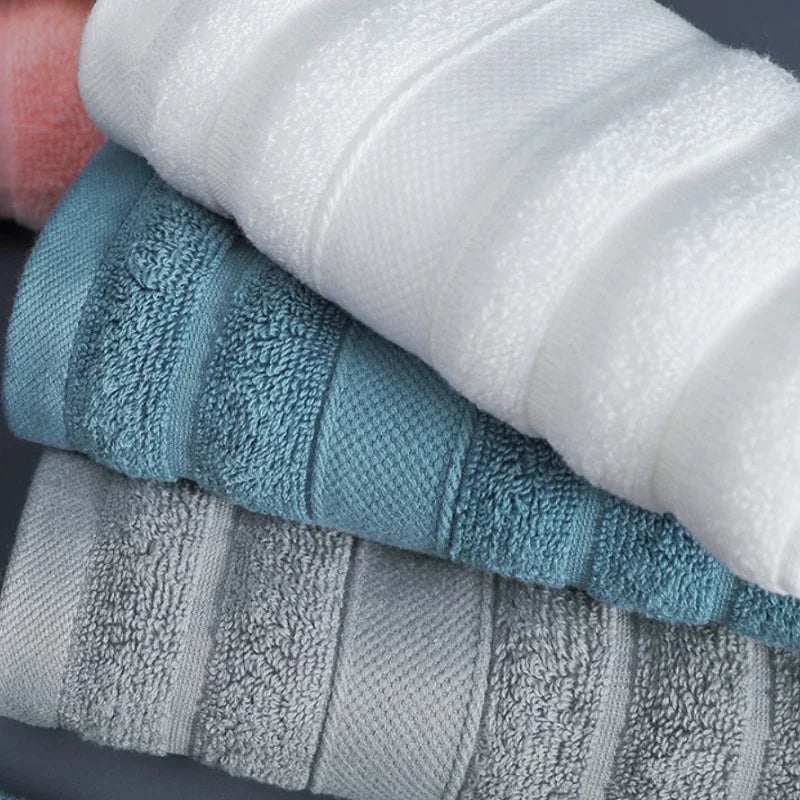 Serviettes carrées en coton pour la salle de bain